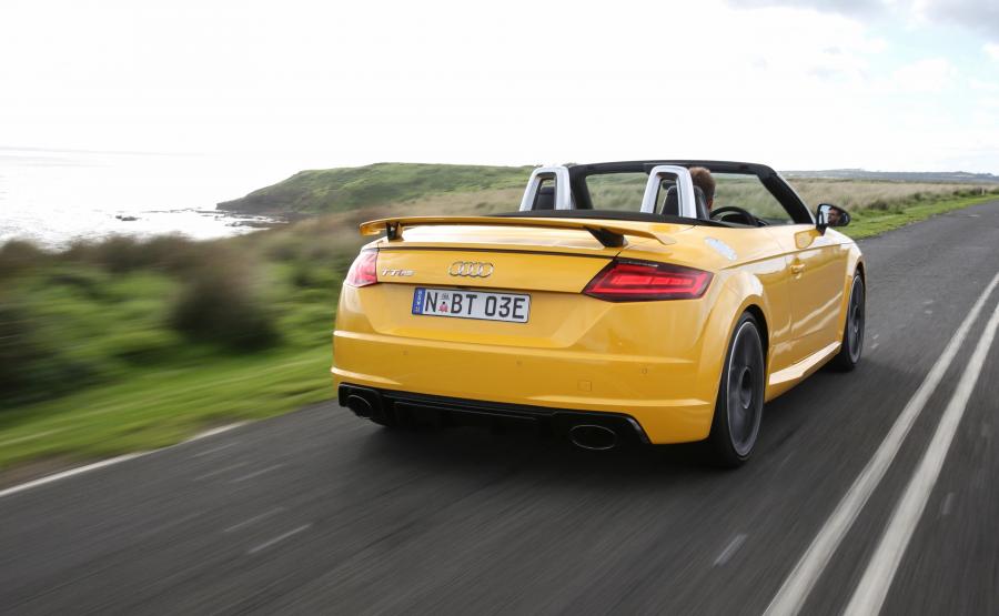 Audi TT RS Roadster (8S) 2017 года  (AU) (фото 15 из 40)